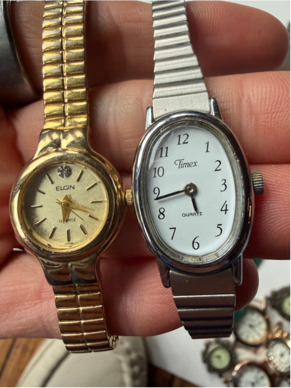 35+ Watch Lot – Guess, Elgin, Cuff, Bracelet & Fashion Watches - Picture 5 of 6